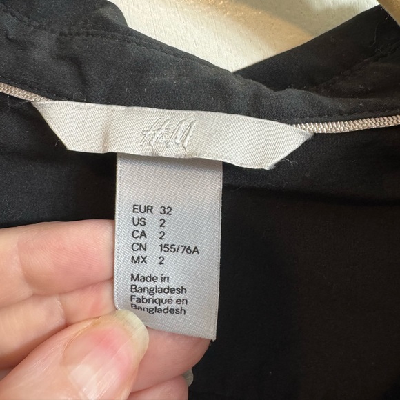 H&M Stretch Shirt 2 - Picture 3 of 8
